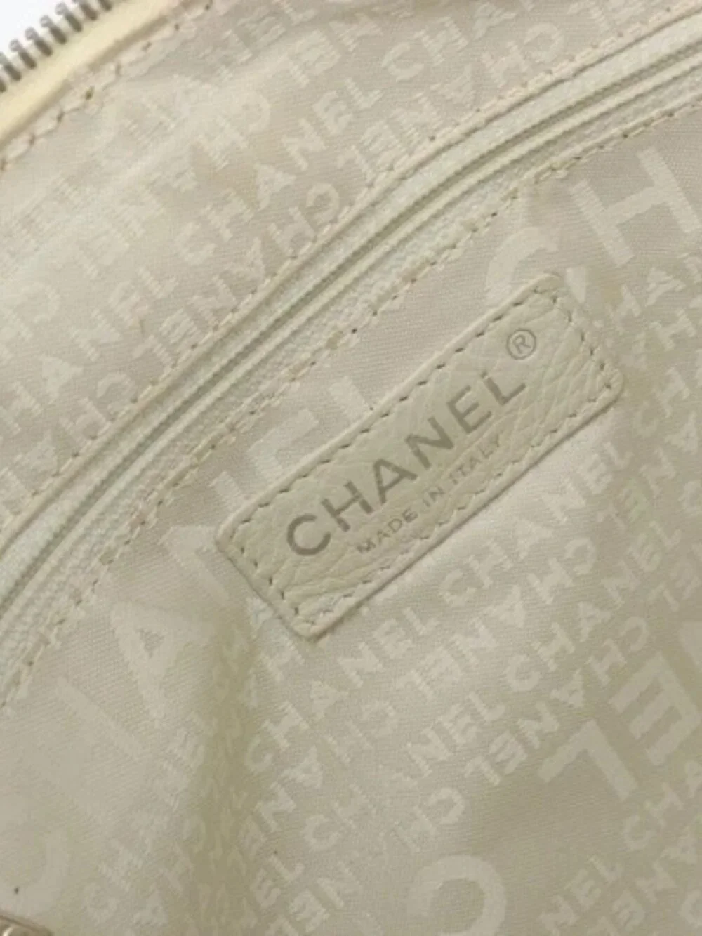 CHANEL Tote Bag Canvas Leather White Silver CC Auth BA8037